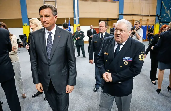 Četrt stoletja Manevrske strukture