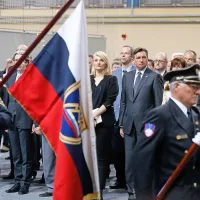 Četrt stoletja Manevrske strukture