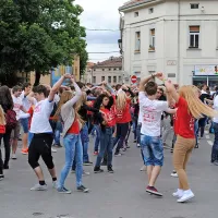 Maturanti so odplesali četvorko