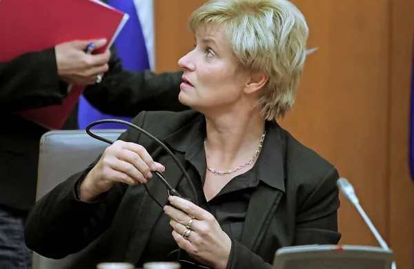 Poslanci so za novo podpredsednico državnega zbora izvolili 
poslanko SD Bojano Muršič.