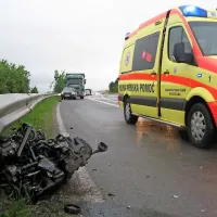 Motor golfa je po trku odbilo nekaj deset metrov daleč. 