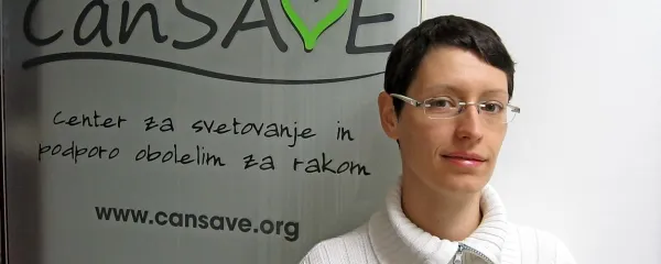 Tjaša Zupančič, ozdravljena rakava bolnica in direktorica centra CanSAVE. “Moje poslanstvo in hkrati tudi 
moralna dolžnost je, da kar se da velikemu krogu ljudi predstavim svojo zgodbo o uspehu,” pravi.