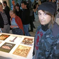 Saša Lošić: “Buldožer je ob Idolih zame 
najpomembnejši bend,  prva plošča, ki sem jo 
kupil v življenju,  pa je bila prav Pljuni istini u 
oči.”