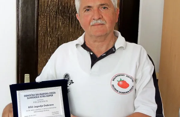 Predsednik društva Maks Filipčič s priznanjem OBZ slovenska Istra



