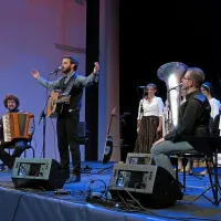 Biserno ogrlico je sklenil Rudi