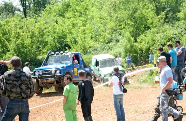 Takole je na Vogrskem zmagi naproti drvel Matej Podgornik 
(Extreme team Renče).