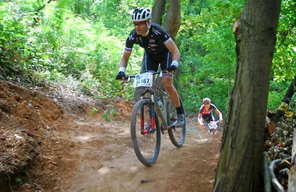 Uroš Breški je v 24 urah prevozil 352 kilometrov za naslov 
evropskega prvaka v kategoriji 40+.