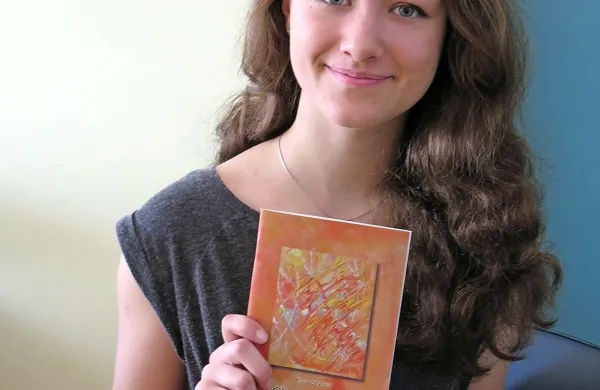 Klara Stantič s svojim prvencem Vonj po dežju