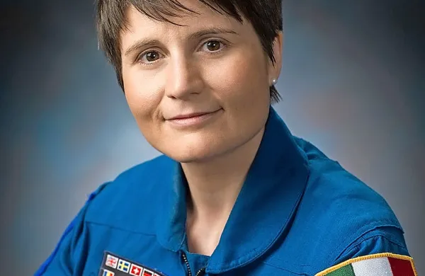  Italijanska astronavtka Samantha Cristoforetti je nova rekorderka v dolgotrajnem in neprekinjenem bivanju v vesolju.