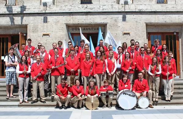 Pihalni orkester Vogrsko je z dirigentom Brankom Mrakom na čelu v soboto na mednarodnem 
tekmovanju pihalnih orkestrov v Ostravi na Češkem  osvojil srebrno plaketo.