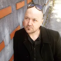 Matej Mljač: “Če bi živeli v 
kolikor toliko normalni, 
napredni in pozitivni 
družbi, bi tukaj ne smelo 
biti ovir in bi se morali te 
priložnosti lotiti takoj, zdaj. 
Zelo verjetno pa je, da bodo 
hitro na potezi naši 
birokrati.”