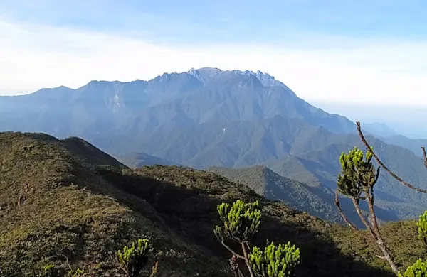 Gora  Kinabalu