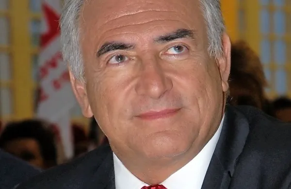 Dominique Strauss-Kahn je oproščen obtožb zvodništva.