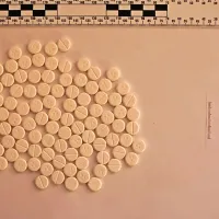 Med preiskavo so koprski kriminalisti med drugim zasegli  
1500 tablet ekstazija.