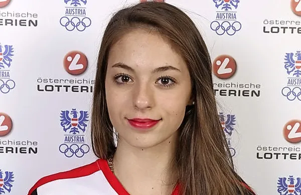 Najhuje jo je skupila Vanessa Šahinović, ki je izven smrtne 
nevarnosti, ima pa več zlomov ter hude poškodbe glave, v 
najslabšem primeru ji grozijo trajne posledice, morda celo 
invalidski voziček.