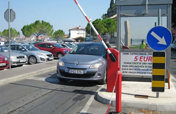 V Piranu občasno poostreno nadzirajo vstop in izstop vozil v 
mesto zaradi morebitnih zlorab.