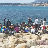  Afričani, ki so v Ventimigli zaman čakali na milost francoskih oblasti, bodo morda iskali nove poti. 