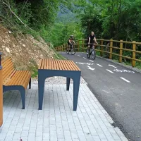 Zgledno urejeno in označeno kolesarsko pot Solkan - Plave so opremili tudi s počivališči. 
Uradno naj bi jo odprli  sredi julija, morda že nekoliko prej. 