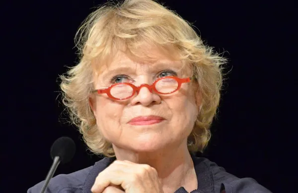 Eva Joly: “Za to, da bi imeli dobro preiskavo, 
potrebujete predane preiskovalce in celotno verigo, 
ki ni skorumpirana.”