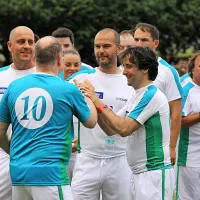 Princ Albert II pred &scaron;tiritisočglavo množico