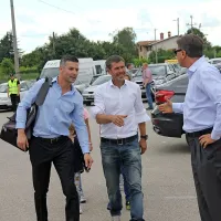 Princ Albert II pred &scaron;tiritisočglavo množico