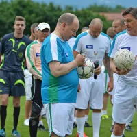 Princ Albert II pred &scaron;tiritisočglavo množico