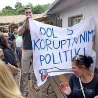 Živali odvažajo iz zaveti&scaron;ča