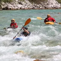Zahteva po registraciji kajakov je sprožila veliko ogorčenje in 
že  odganja kajakaše s Soče. 