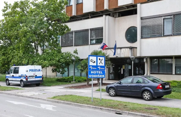 Najbolj brano: Lisice gor, lisice dol