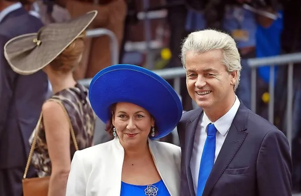 Skrajno desni nizozemski politik Geert Wilders s soprogo

