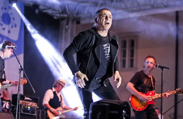 Na letošnji Gori Rocka bo prvič nastopil tudi Parni valjak, ki je nedavno navdušili na  koncertu 
Radia Capris na Titovem trgu v Kopru. 