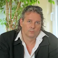 Mladen Škerbec: 
“Terase gostiln na 
plaži sploh niso mogle 
obratovati, ne da bi si 
zagotovili dodatno 
varovanje.”