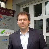 Alen Radojkovič: 
“Posebej sem jih prosil, 
naj bodo pozorni na 
vnašanje alkohola na 
prireditev, in zatrdili 
so mi, da imajo dovolj 
osebja.” 