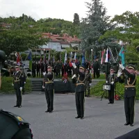 Država ne pade z neba