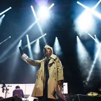 Razposajena Róisín Murphy  je po koncertu nadaljevala z 
žurom  do zgodnjih jutranjih ur na plesišču, kjer se je 
pomešala med druge obiskovalce.