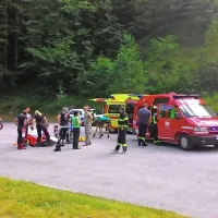 V nedeljo jo je pri Trenti skupil avstrijski motorist. 