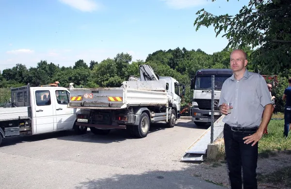Otvoritev zaveti&scaron;ča istočasno kot protestni shod