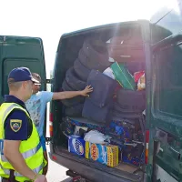Koprski policisti so v torek na počivališču Povir na avtocesti 
pri Sežani izvajali poostren nadzor tovornega prometa.

