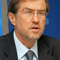 Lojze Peterle