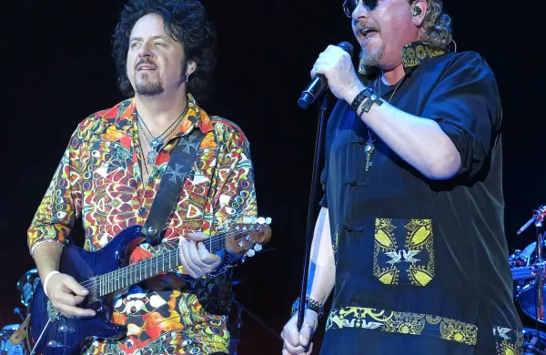 Kitarist  Steve Lukather in pevec Joseph Williams