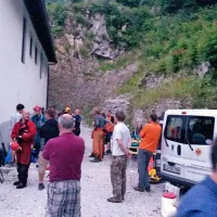 Pogre&scaron;ani jamarski potapljač v Planinski jami raziskoval člove&scaron;ke ribice