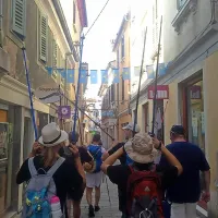 Novome&scaron;ki &scaron;tudenti iz Kopra pe&scaron; na Dolenjsko