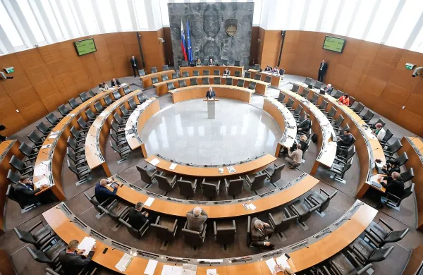 Evropska komisija  s predlaganimi reformami Slovenije ni prepričala