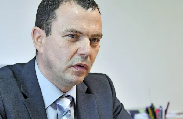 Banke specializiranemu tožilstvu še vedno ne želijo dostaviti 
nekaterih dokumentov, kar otežuje preiskave zlorab položaja 
pri dajanju slabih posojil, je opozoril vodja Specializiranega 
državnega tožilstva  Harij Furlan.