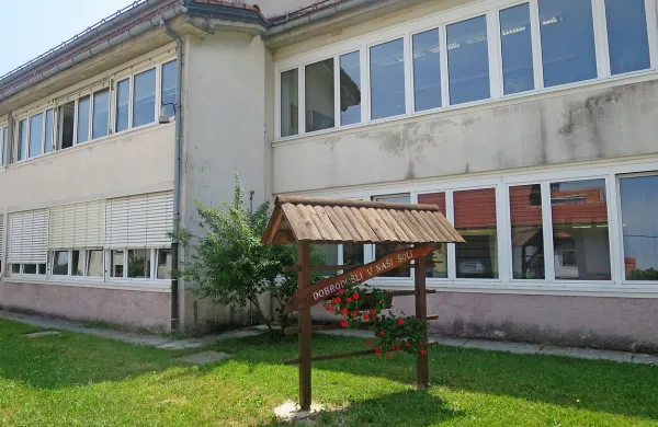 V črnovrški osnovni šoli se znova bojujejo z radonom brez 
denarja za sanacijo.