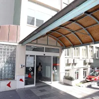 Zdravnika Borisa Poljšaka bo nadomestila zdravnica splošne 
medicine Sanela Tepšić. Njena ambulanta bo v tretjem 
nadstropju zdravstvenega doma v centru Kopra. Z delom 
začne prvega avgusta. 