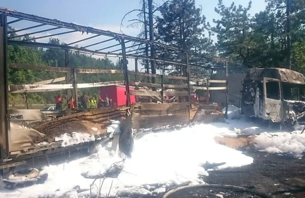 Zaradi nepravilno naloženega tovora so voznika oglobili