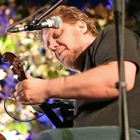  Moje plačilo je odvisno od tega, ali bo moja stvaritev všeč 
ljudem, pravi Tomislav Jovanović - Tokac, frontman skupine 
Dan D. 