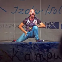  Tomaž Simatović je požel ovacije, kakršnih se  v domačem 
kraju nadeja  vsak plesalec.  