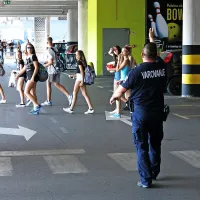 Danes okoli 17. ure je v koprskem nakupovalnem središču 
Planet Tuš za kratek čas zavladalo izredno stanje.